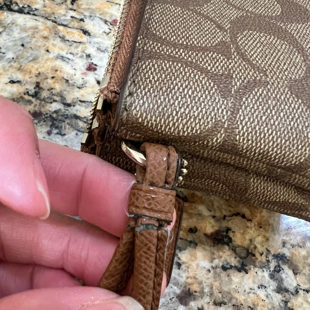 Coach Brown Wristlet - Picture 10 of 12